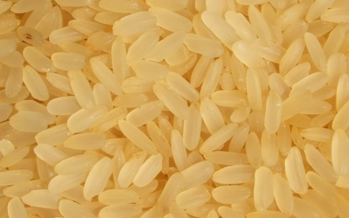 IR 64 Parboiled Rice with 5% broken grains